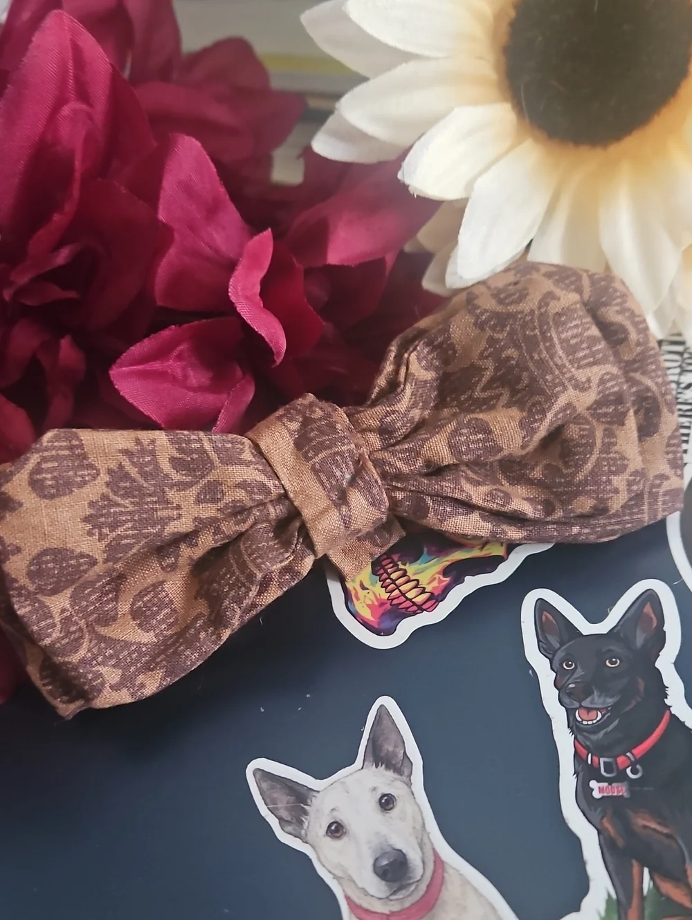 Hand Crafted Pet/Dog Collar Bow Tie New